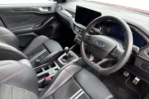 7 of 50 for FORD FOCUS 2.3 EcoBoost ST 5dr