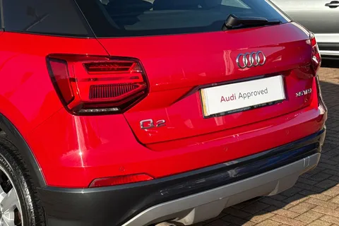 8 of 66 for Audi Q2 Sport 35 TFSI 150 PS 6-speed