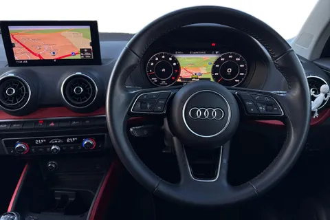 18 of 66 for Audi Q2 Sport 35 TFSI 150 PS 6-speed