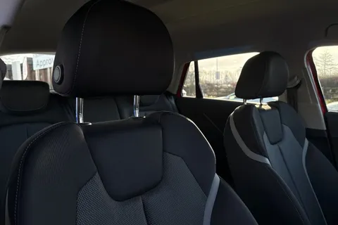 24 of 66 for Audi Q2 Sport 35 TFSI 150 PS 6-speed