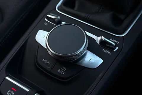 42 of 66 for Audi Q2 Sport 35 TFSI 150 PS 6-speed