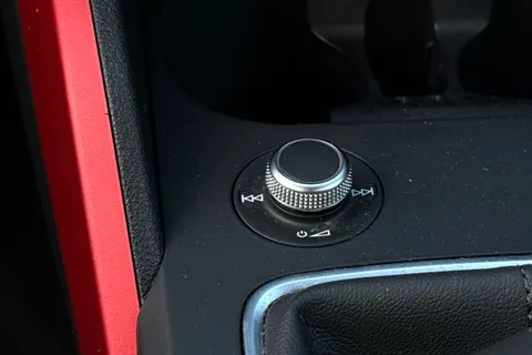 45 of 66 for Audi Q2 Sport 35 TFSI 150 PS 6-speed