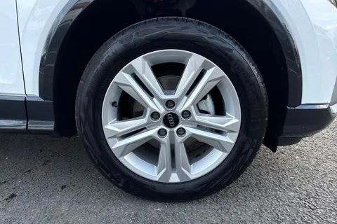 9 of 49 for Audi Q2 1.0 TFSI 30 Sport Euro 6 (s/s) 5dr