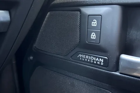 KW74BVX Land Rover Defender 90 3.0 D350 X 3dr Thumbnail #26