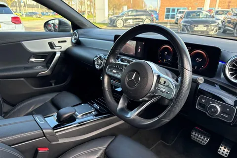 PY70CGF Mercedes-Benz Cla Class CLA 250 AMG Line Premium Plus 4dr Tip Auto Thumbnail #7