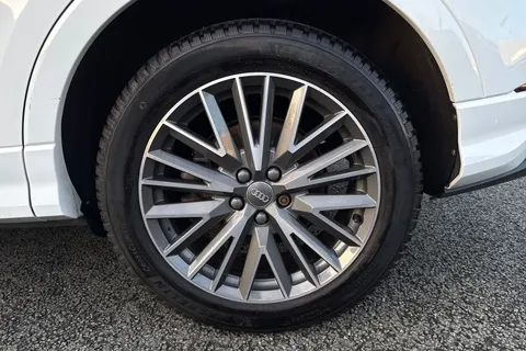 NH19UWN Audi Q3 S line 40 TFSI quattro 190 PS S tronic Thumbnail #13