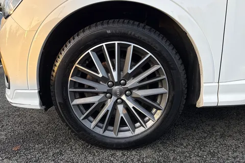 NH19UWN Audi Q3 S line 40 TFSI quattro 190 PS S tronic Thumbnail #14