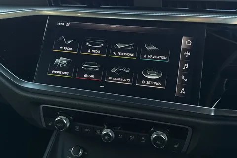 NH19UWN Audi Q3 S line 40 TFSI quattro 190 PS S tronic Thumbnail #26