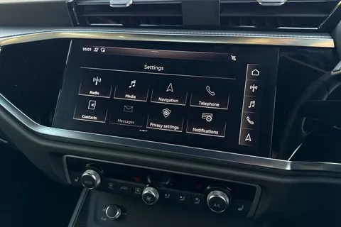 NH19UWN Audi Q3 S line 40 TFSI quattro 190 PS S tronic Thumbnail #38