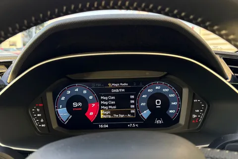 NH19UWN Audi Q3 S line 40 TFSI quattro 190 PS S tronic Thumbnail #43