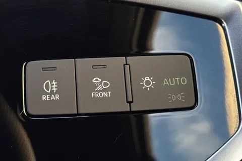 NH19UWN Audi Q3 S line 40 TFSI quattro 190 PS S tronic Thumbnail #56