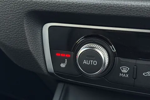 NH19UWN Audi Q3 S line 40 TFSI quattro 190 PS S tronic Thumbnail #61