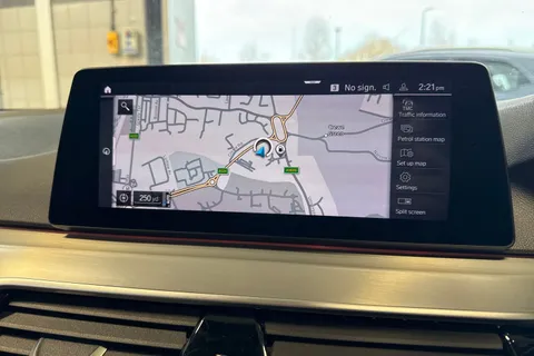 16 of 63 for BMW 5 SERIES 520d MHT SE 5dr Auto