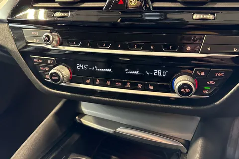 21 of 63 for BMW 5 SERIES 520d MHT SE 5dr Auto