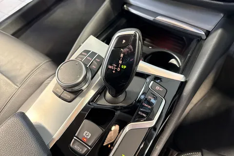 22 of 63 for BMW 5 SERIES 520d MHT SE 5dr Auto