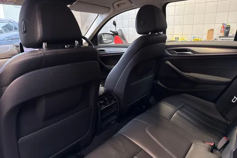 25 of 63 for BMW 5 SERIES 520d MHT SE 5dr Auto