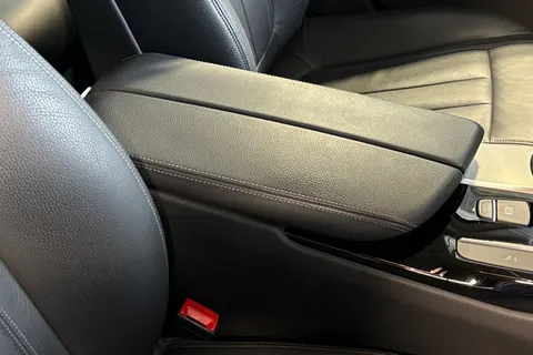 31 of 63 for BMW 5 SERIES 520d MHT SE 5dr Auto