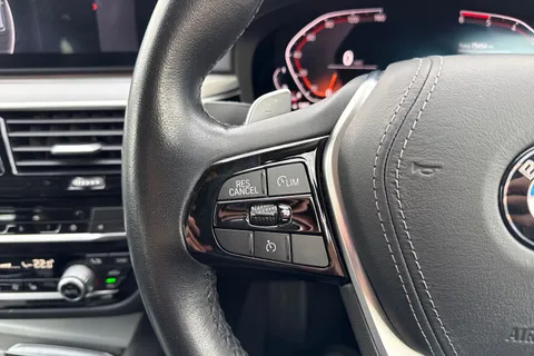 44 of 63 for BMW 5 SERIES 520d MHT SE 5dr Auto