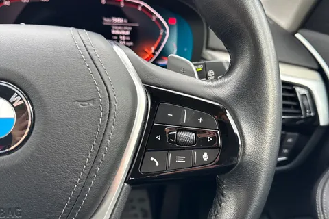 46 of 63 for BMW 5 SERIES 520d MHT SE 5dr Auto