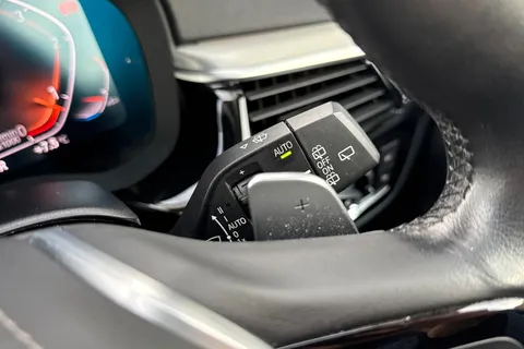 47 of 63 for BMW 5 SERIES 520d MHT SE 5dr Auto