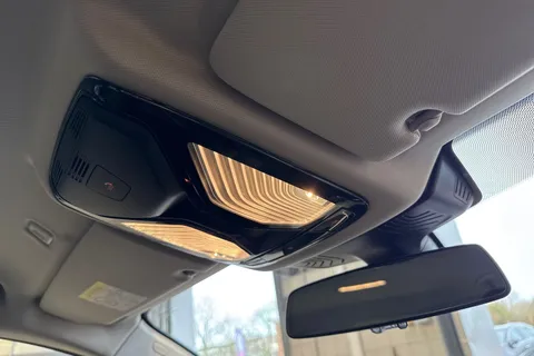 49 of 63 for BMW 5 SERIES 520d MHT SE 5dr Auto