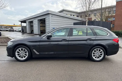 54 of 63 for BMW 5 SERIES 520d MHT SE 5dr Auto