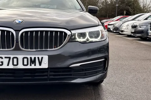 56 of 63 for BMW 5 SERIES 520d MHT SE 5dr Auto