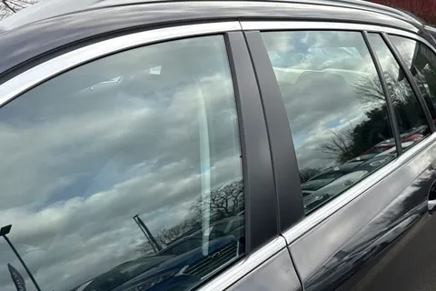 58 of 63 for BMW 5 SERIES 520d MHT SE 5dr Auto