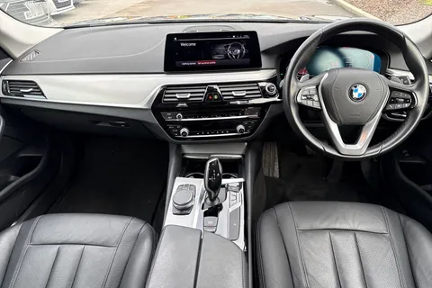 59 of 63 for BMW 5 SERIES 520d MHT SE 5dr Auto