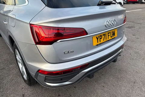 YP71FUM Audi Q5 S line 50 TFSI e quattro 299 PS S tronic Thumbnail #8