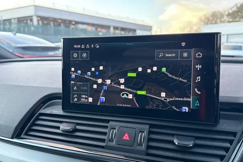 YP71FUM Audi Q5 S line 50 TFSI e quattro 299 PS S tronic Thumbnail #40