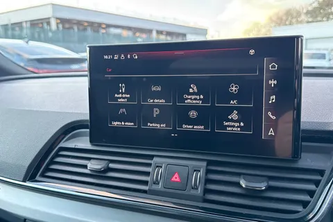 YP71FUM Audi Q5 S line 50 TFSI e quattro 299 PS S tronic Thumbnail #42