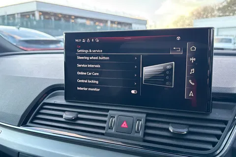 YP71FUM Audi Q5 S line 50 TFSI e quattro 299 PS S tronic Thumbnail #46