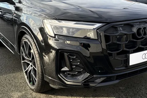  Audi Q7 3.0 TDI V6 Black Edition Tiptronic quattro Euro 6 (s/s) 5dr Thumbnail #9