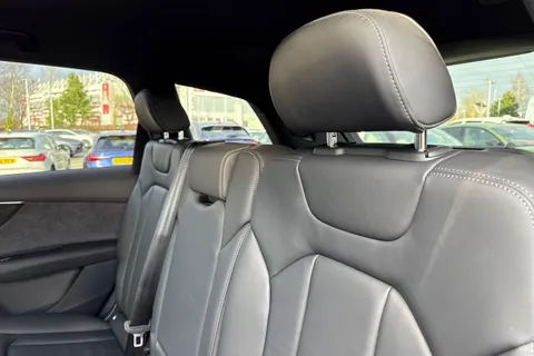  Audi Q7 3.0 TDI V6 Black Edition Tiptronic quattro Euro 6 (s/s) 5dr Thumbnail #19