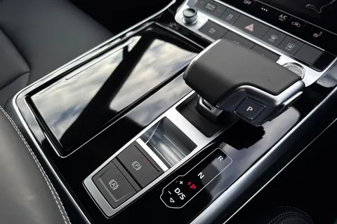  Audi Q7 3.0 TDI V6 Black Edition Tiptronic quattro Euro 6 (s/s) 5dr Thumbnail #23