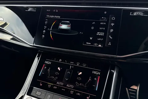  Audi Q7 3.0 TDI V6 Black Edition Tiptronic quattro Euro 6 (s/s) 5dr Thumbnail #35