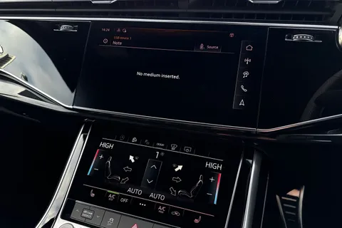  Audi Q7 3.0 TDI V6 Black Edition Tiptronic quattro Euro 6 (s/s) 5dr Thumbnail #39