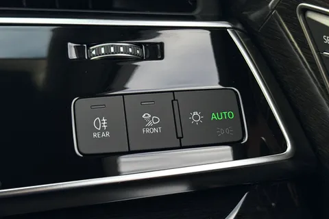  Audi Q7 3.0 TDI V6 Black Edition Tiptronic quattro Euro 6 (s/s) 5dr Thumbnail #53