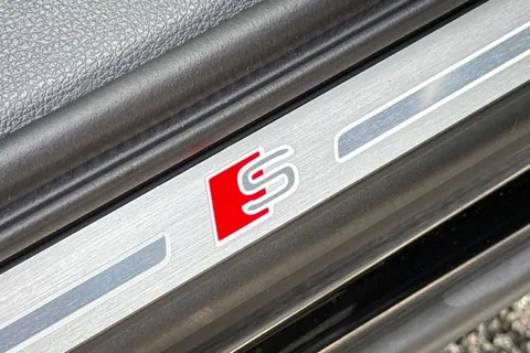  Audi Q7 3.0 TDI V6 Black Edition Tiptronic quattro Euro 6 (s/s) 5dr Thumbnail #57