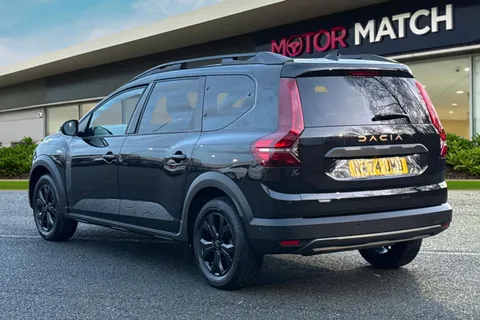 NA74UMB Dacia Jogger 1.6 Hybrid EXTREME MPV 5dr Petrol Hybrid Auto Euro 6 (s/s) (140 ps) Thumbnail #3