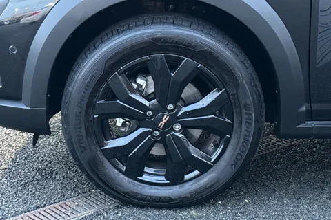 NA74UMB Dacia Jogger 1.6 Hybrid EXTREME MPV 5dr Petrol Hybrid Auto Euro 6 (s/s) (140 ps) Thumbnail #14