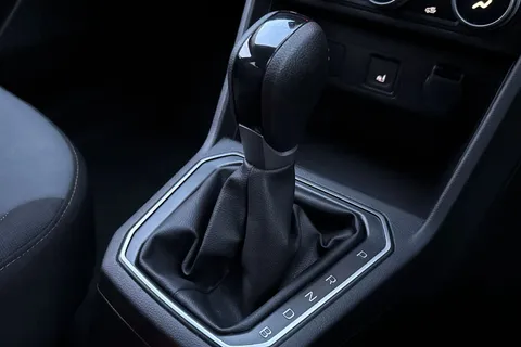 NA74UMB Dacia Jogger 1.6 Hybrid EXTREME MPV 5dr Petrol Hybrid Auto Euro 6 (s/s) (140 ps) Thumbnail #24