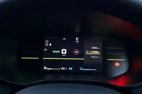 NA74UMB Dacia Jogger 1.6 Hybrid EXTREME MPV 5dr Petrol Hybrid Auto Euro 6 (s/s) (140 ps) Thumbnail #44