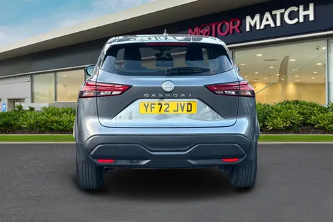 YF72JVD Nissan Qashqai 1.3 DIG-T MHEV Acenta Premium XTRON Euro 6 (s/s) 5dr Thumbnail #4