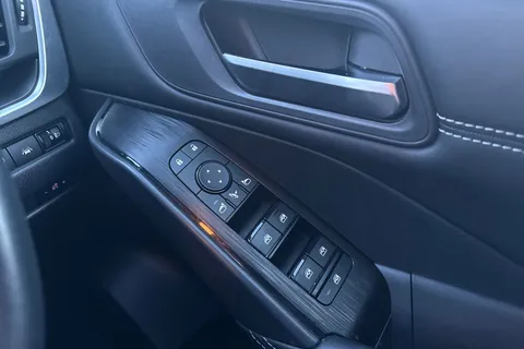 YF72JVD Nissan Qashqai 1.3 DIG-T MHEV Acenta Premium XTRON Euro 6 (s/s) 5dr Thumbnail #18