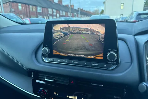 YF72JVD Nissan Qashqai 1.3 DIG-T MHEV Acenta Premium XTRON Euro 6 (s/s) 5dr Thumbnail #33