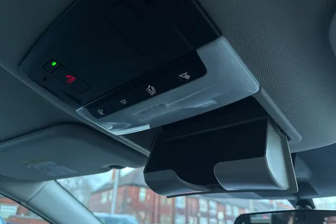 YF72JVD Nissan Qashqai 1.3 DIG-T MHEV Acenta Premium XTRON Euro 6 (s/s) 5dr Thumbnail #42