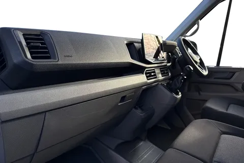 ML74VZY Volkswagen Crafter 2.0 TDI 140PS Commerce Plus High Roof Van Thumbnail #10