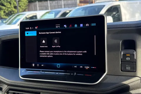 ML74VZY Volkswagen Crafter 2.0 TDI 140PS Commerce Plus High Roof Van Thumbnail #13